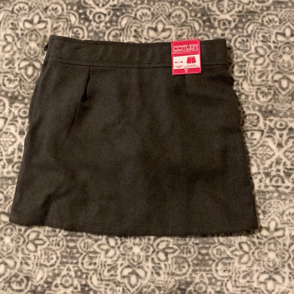 Pleated Girls Skort - Picture 2 of 3